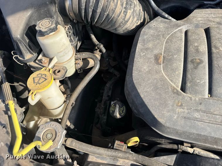 image for item DY3182 2013 Dodge Grand Caravan van