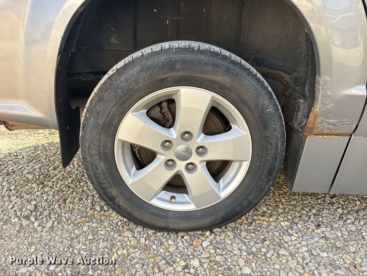 image for item DY3182 2013 Dodge Grand Caravan van