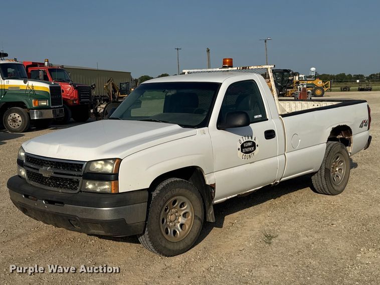 2006 Chevrolet Silverado 1500 pickup truck