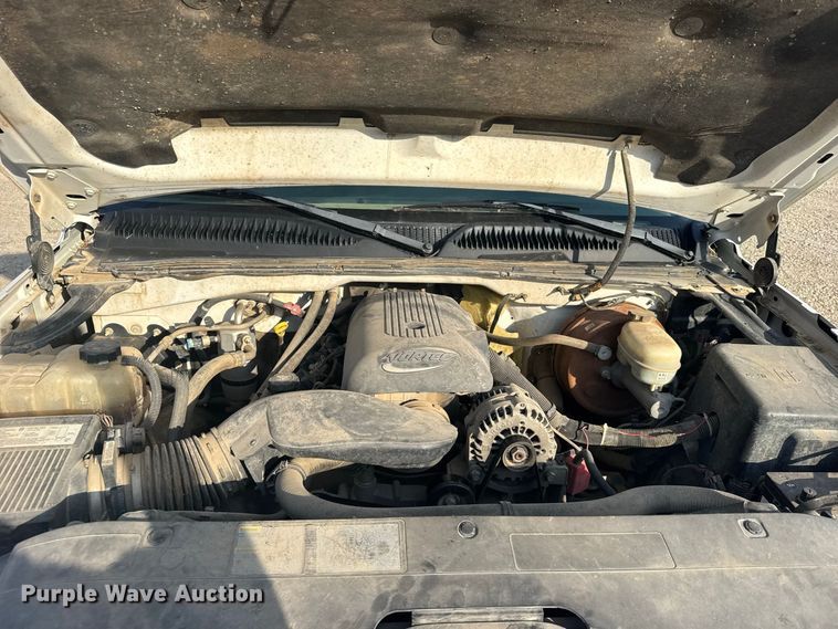 image for item DY3183 2006 Chevrolet Silverado 1500 pickup truck