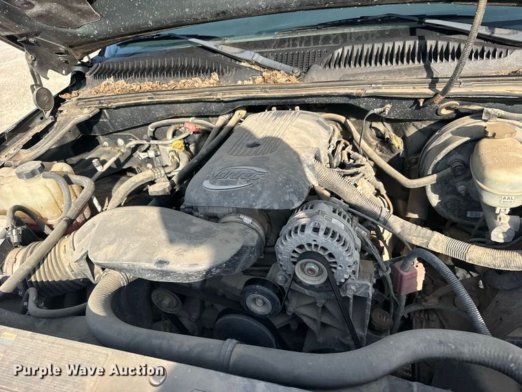 image for item DY3185 2006 Chevrolet Silverado 1500 pickup truck