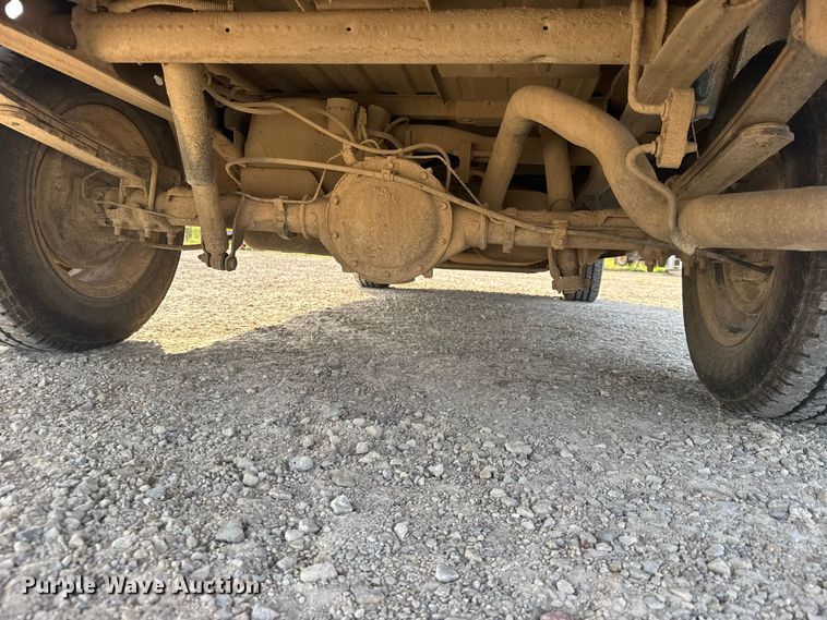 image for item DY3185 2006 Chevrolet Silverado 1500 pickup truck
