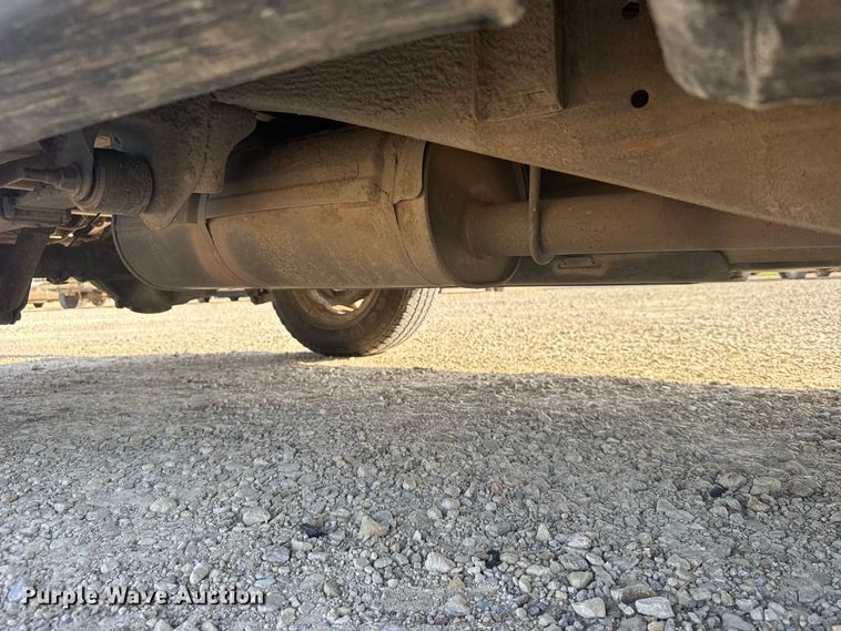 image for item DY3185 2006 Chevrolet Silverado 1500 pickup truck