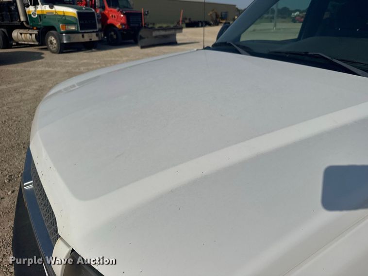 image for item DY3186 2005 Chevrolet Silverado 1500 Ext. Cab pickup truck