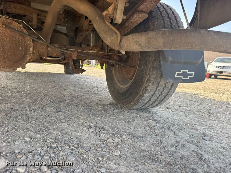 image for item DY3186 2005 Chevrolet Silverado 1500 Ext. Cab pickup truck