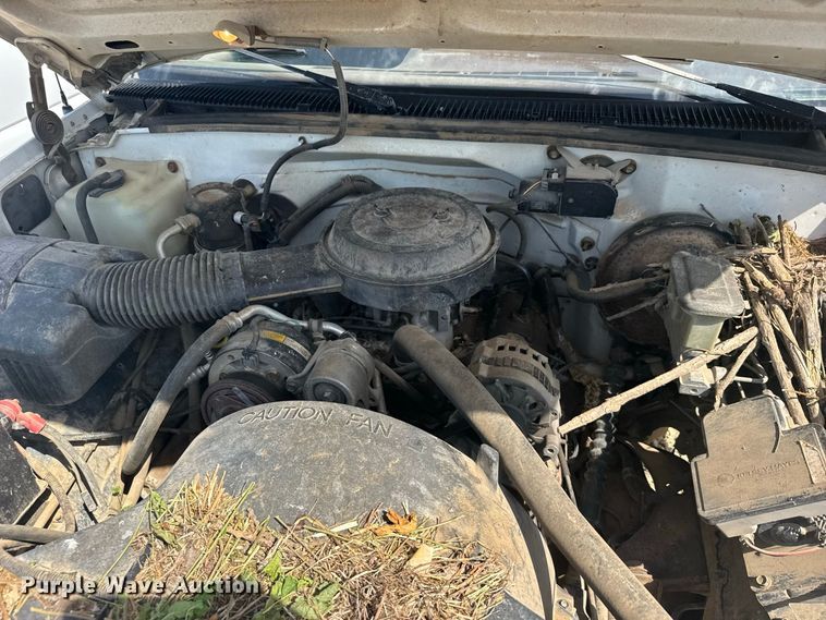 image for item DY3187 1995 Chevrolet C1500 pickup truck