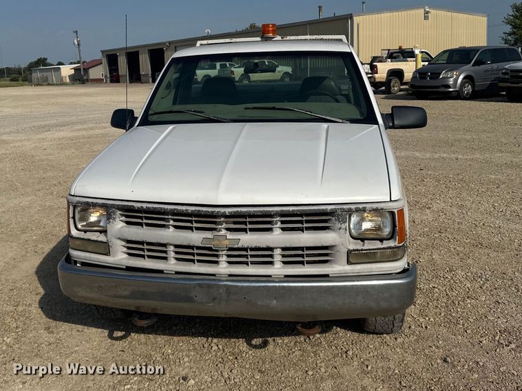 image for item DY3188 1997 Chevrolet C1500 pickup truck