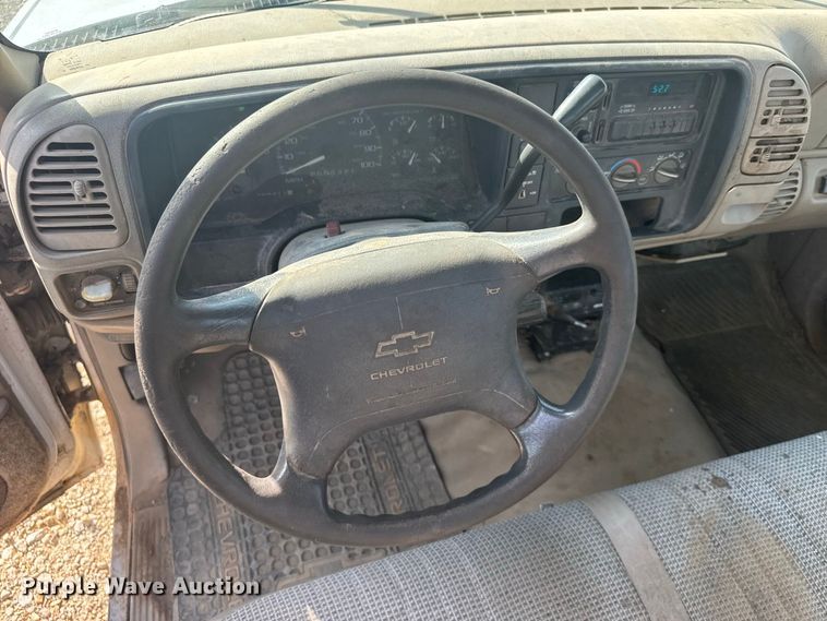 image for item DY3188 1997 Chevrolet C1500 pickup truck