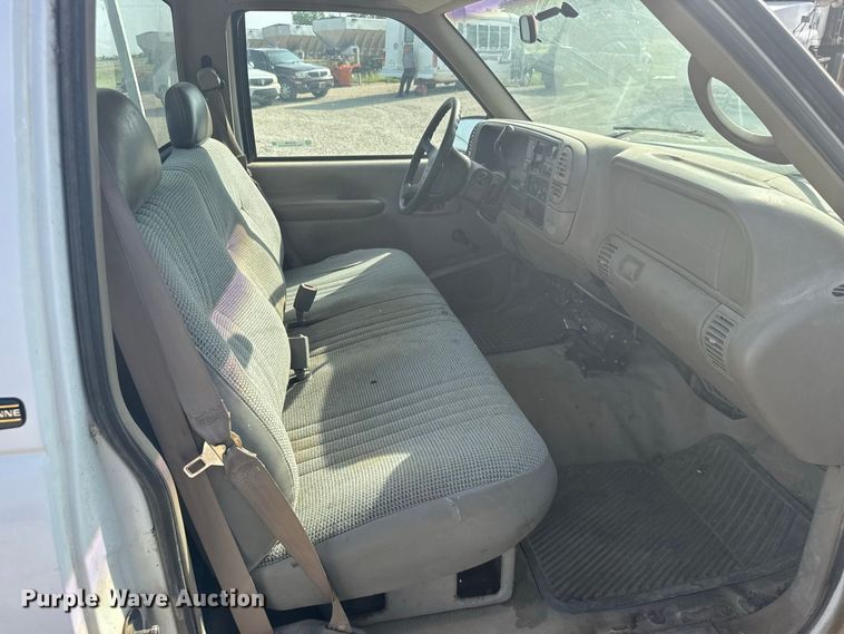 image for item DY3188 1997 Chevrolet C1500 pickup truck