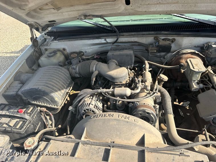 image for item DY3188 1997 Chevrolet C1500 pickup truck