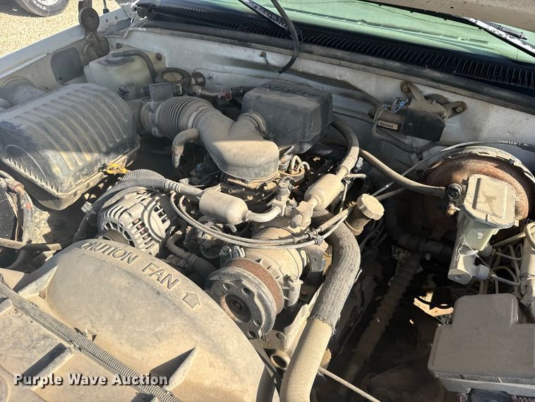 image for item DY3188 1997 Chevrolet C1500 pickup truck