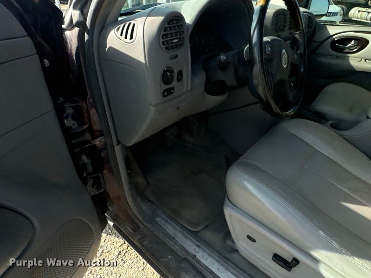 image for item DY3189 2006 Buick Rainier SUV