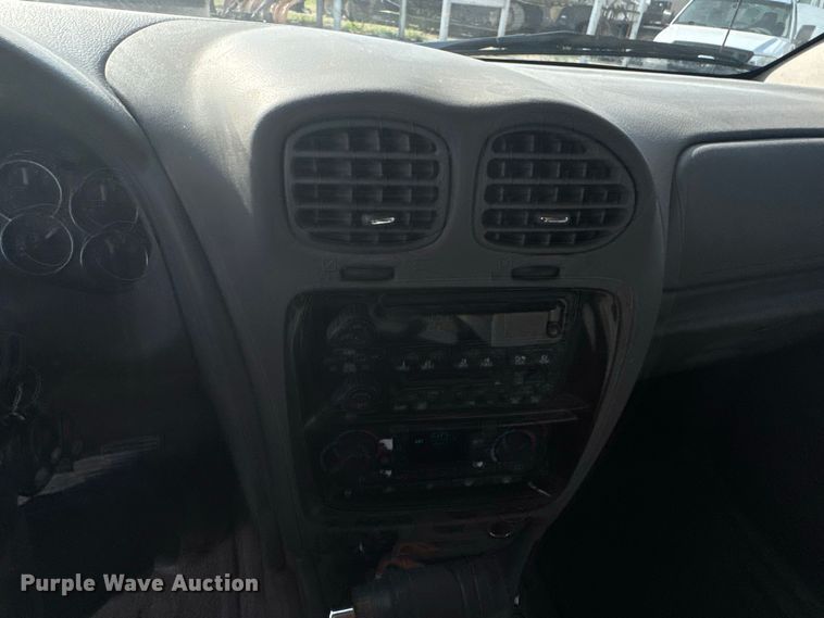 image for item DY3189 2006 Buick Rainier SUV