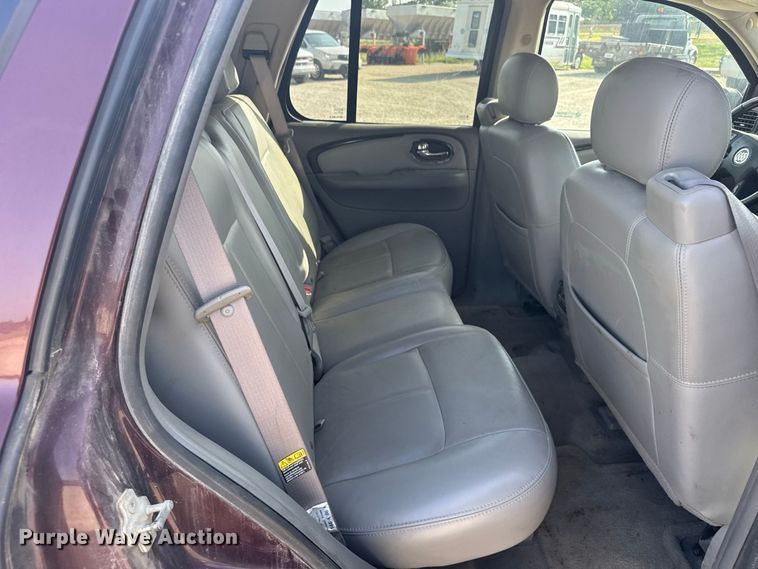 image for item DY3189 2006 Buick Rainier SUV