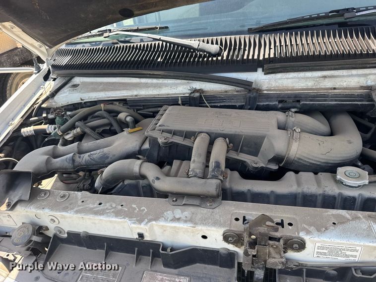 image for item DY3190 1993 Ford E-350 shuttle bus
