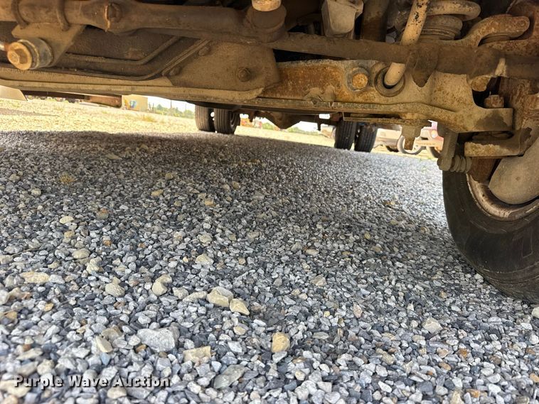 image for item DY3190 1993 Ford E-350 shuttle bus