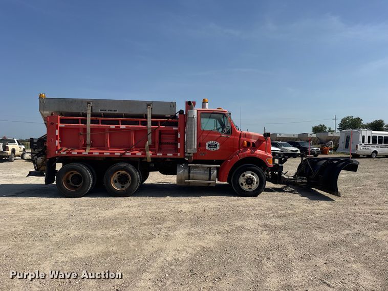 image for item DY3192 2003 Sterling L7500 Series dump truck