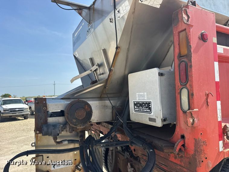 image for item DY3192 2003 Sterling L7500 Series dump truck