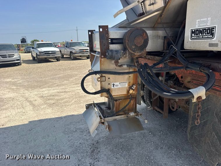 image for item DY3192 2003 Sterling L7500 Series dump truck