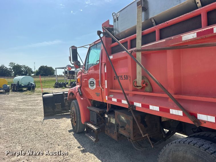 image for item DY3192 2003 Sterling L7500 Series dump truck