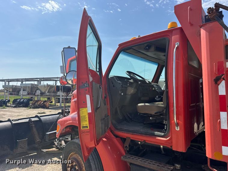 image for item DY3192 2003 Sterling L7500 Series dump truck