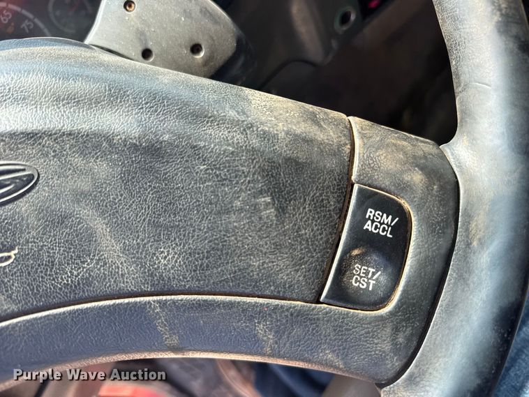 image for item DY3192 2003 Sterling L7500 Series dump truck
