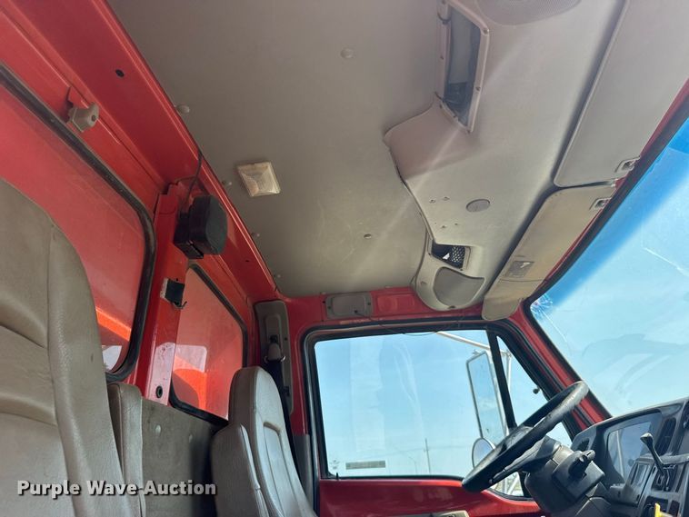 image for item DY3192 2003 Sterling L7500 Series dump truck