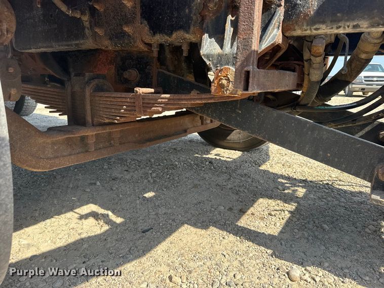 image for item DY3192 2003 Sterling L7500 Series dump truck