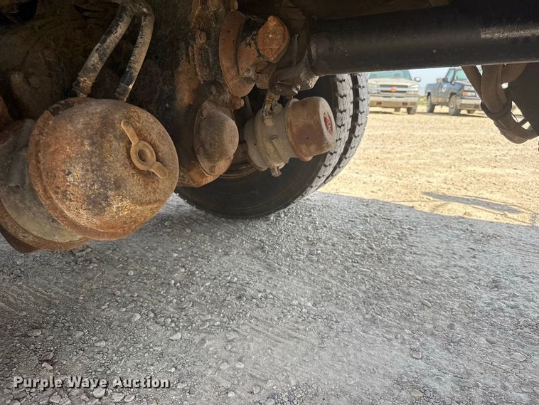 image for item DY3192 2003 Sterling L7500 Series dump truck