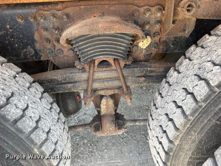 image for item DY3192 2003 Sterling L7500 Series dump truck