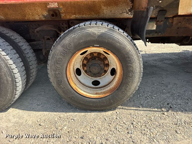 image for item DY3192 2003 Sterling L7500 Series dump truck
