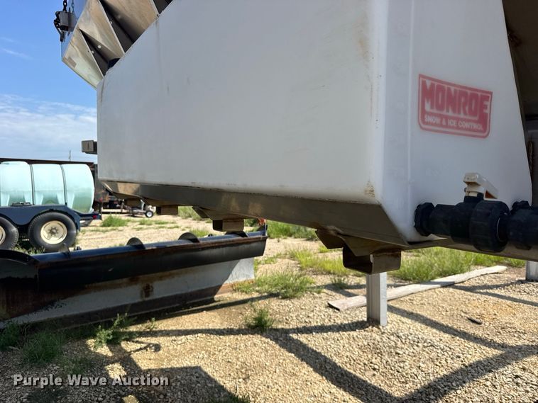 image for item DY3193 Monroe MV-156-84-56/3041210 spreader