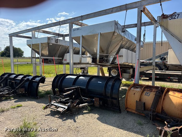 image for item DY3194 Monroe 683005 spreader