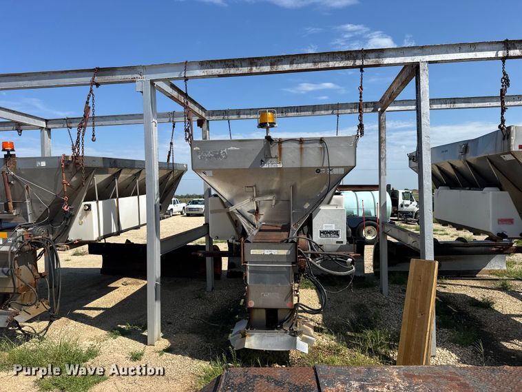 image for item DY3194 Monroe 683005 spreader
