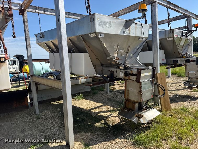 image for item DY3194 Monroe 683005 spreader