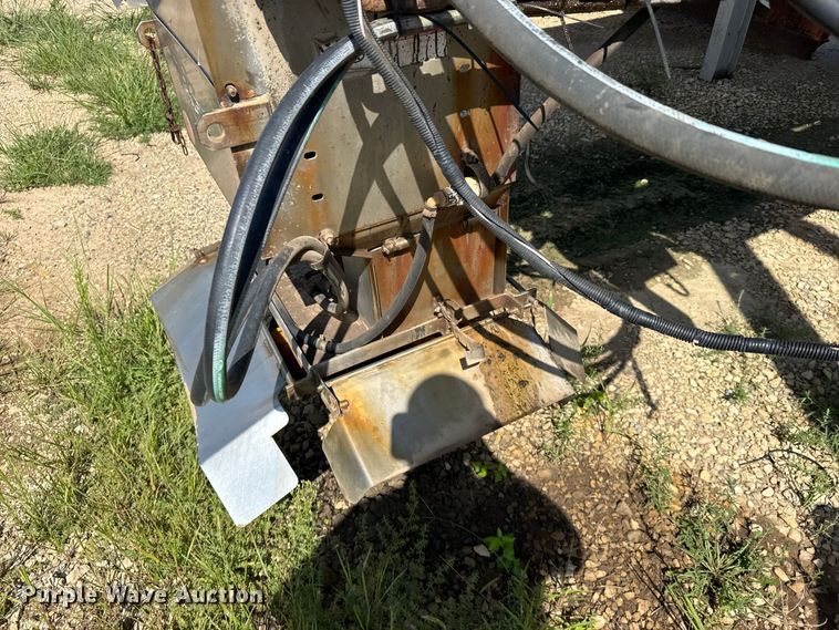 image for item DY3194 Monroe 683005 spreader