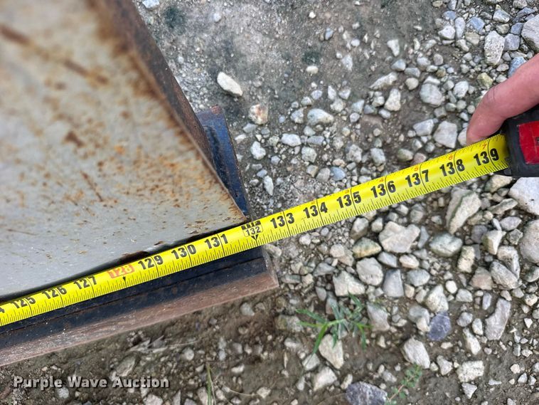 image for item DY3194 Monroe 683005 spreader