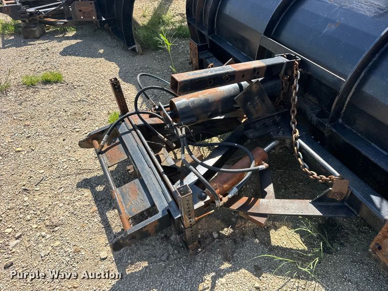 image for item DY3194 Monroe 683005 spreader