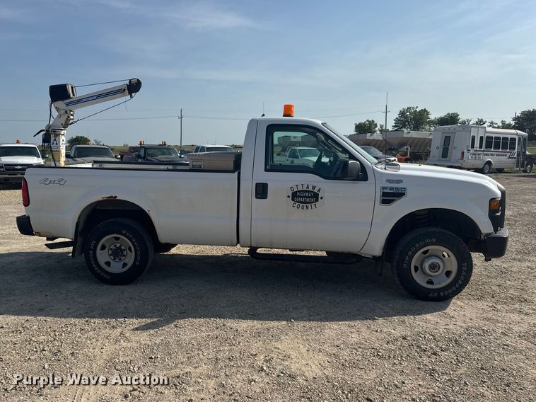 image for item DY3196 2008 Ford F250 Super Duty pickup truck