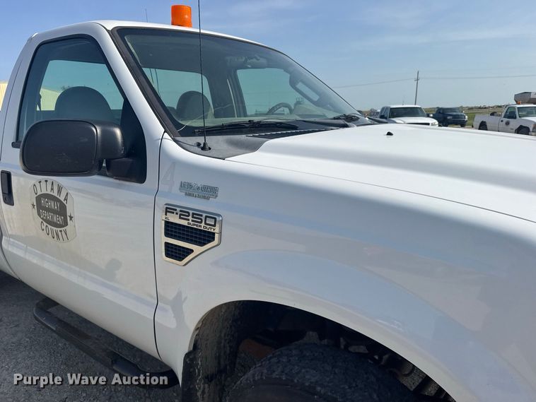 image for item DY3196 2008 Ford F250 Super Duty pickup truck