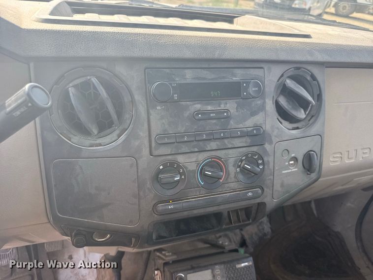 image for item DY3196 2008 Ford F250 Super Duty pickup truck