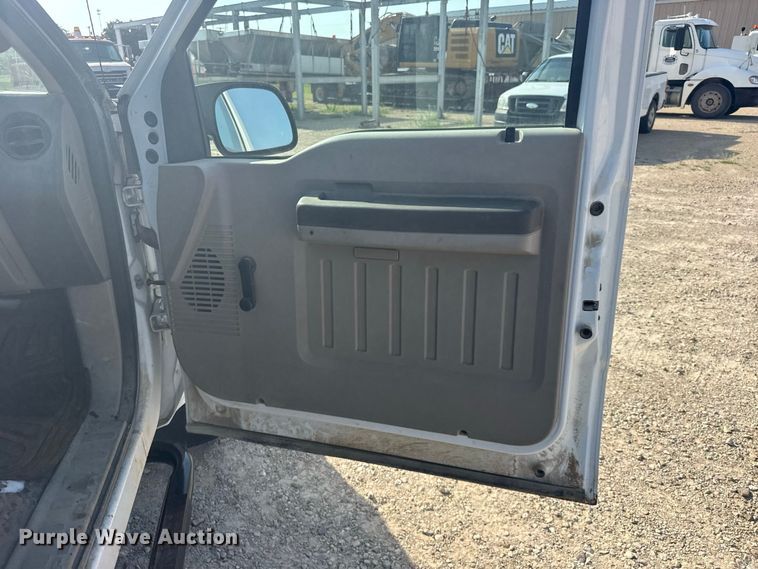 image for item DY3196 2008 Ford F250 Super Duty pickup truck