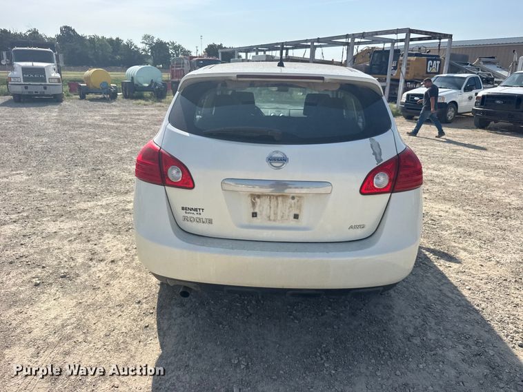 image for item DY3197 2013 Nissan Rogue SUV