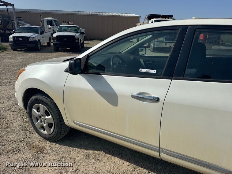 image for item DY3197 2013 Nissan Rogue SUV
