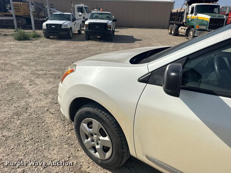 image for item DY3197 2013 Nissan Rogue SUV