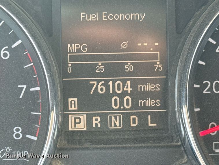 image for item DY3197 2013 Nissan Rogue SUV