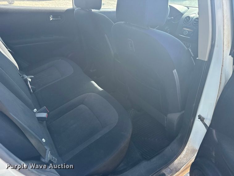 image for item DY3197 2013 Nissan Rogue SUV