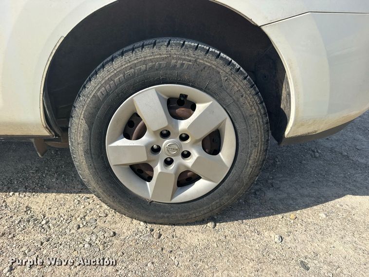 image for item DY3197 2013 Nissan Rogue SUV
