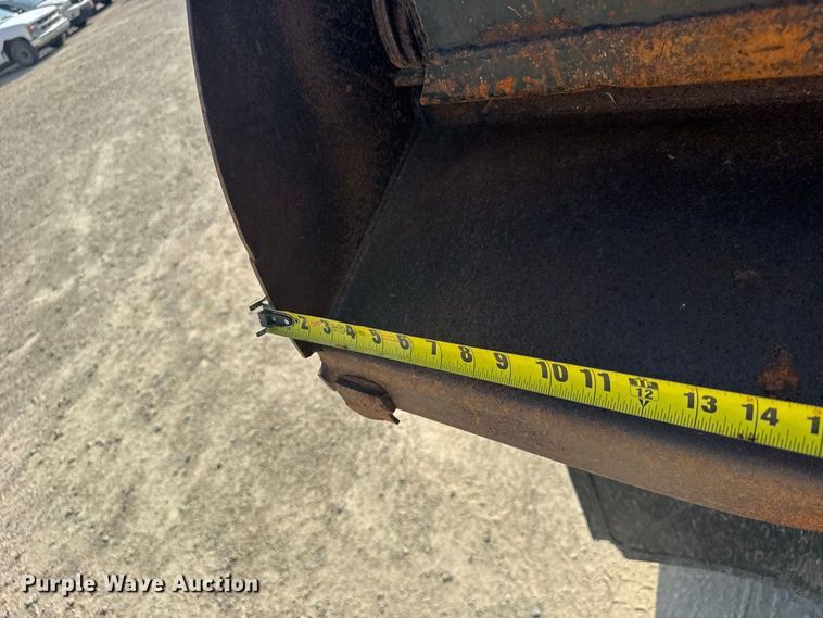 image for item DY3198 1998 Mack CH613 dump truck