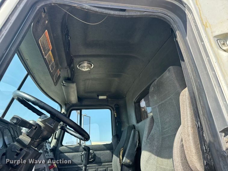 image for item DY3198 1998 Mack CH613 dump truck